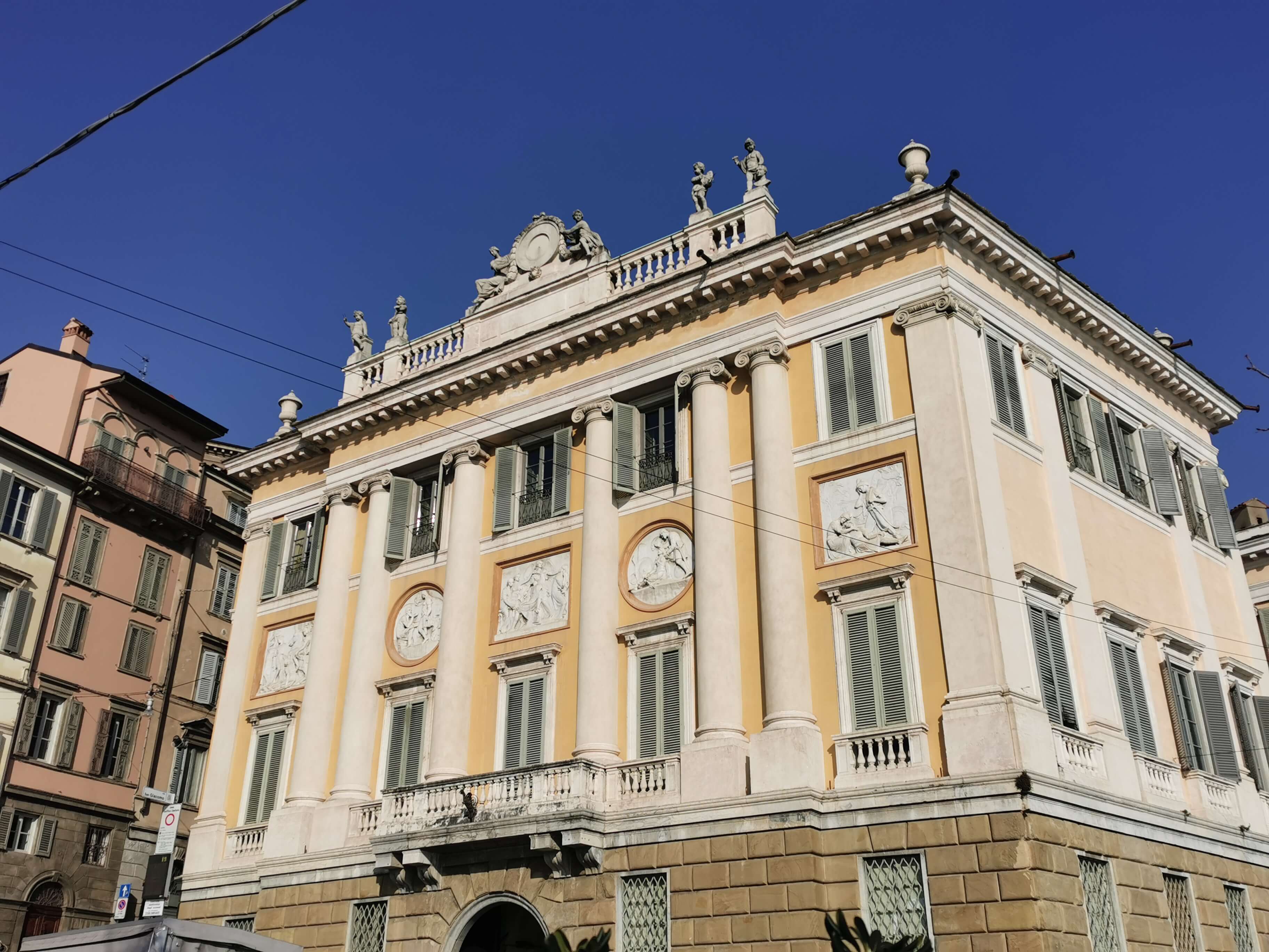 Bergamo Palazzo Medolago Albani